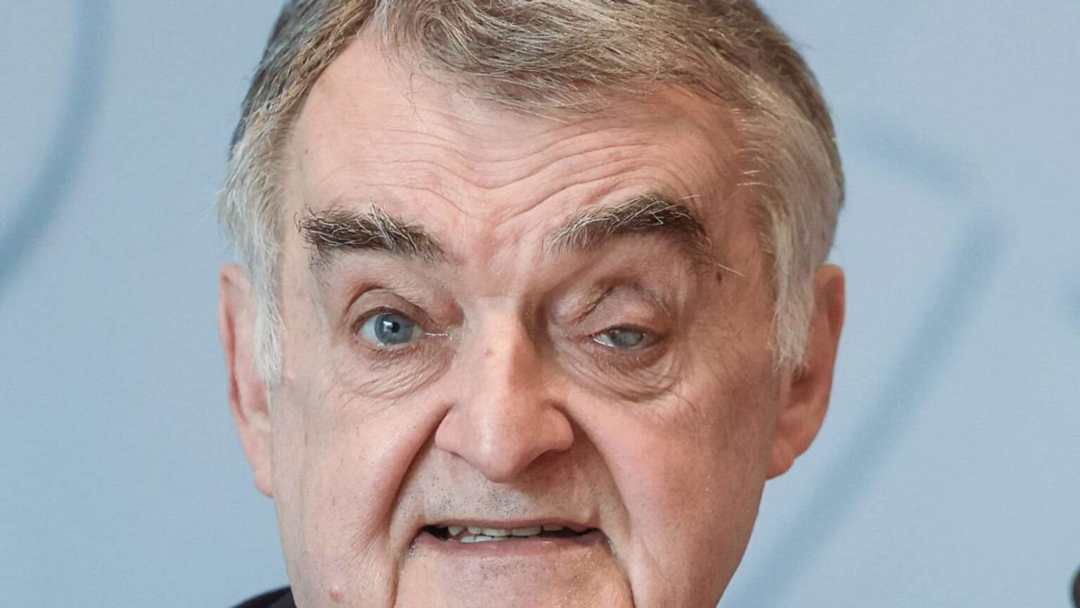 was hat herbert reul am linken aug